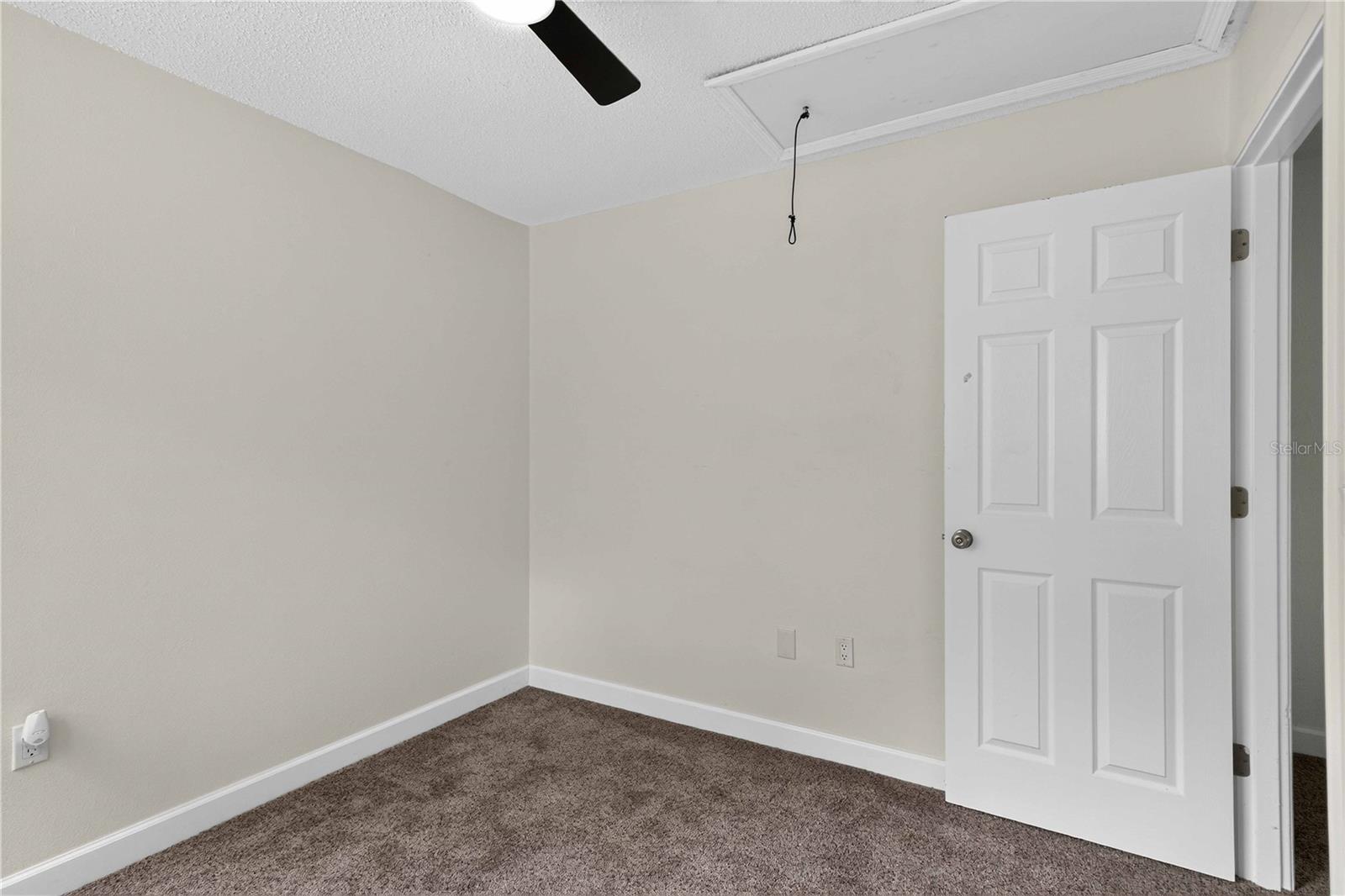 1125 LONGFELLOW WAY #125-B — photo 25