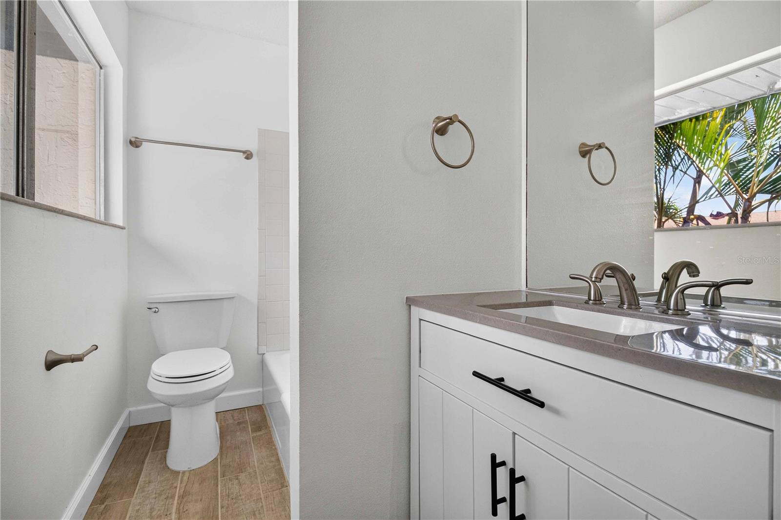 1125 LONGFELLOW WAY #125-B — photo 22