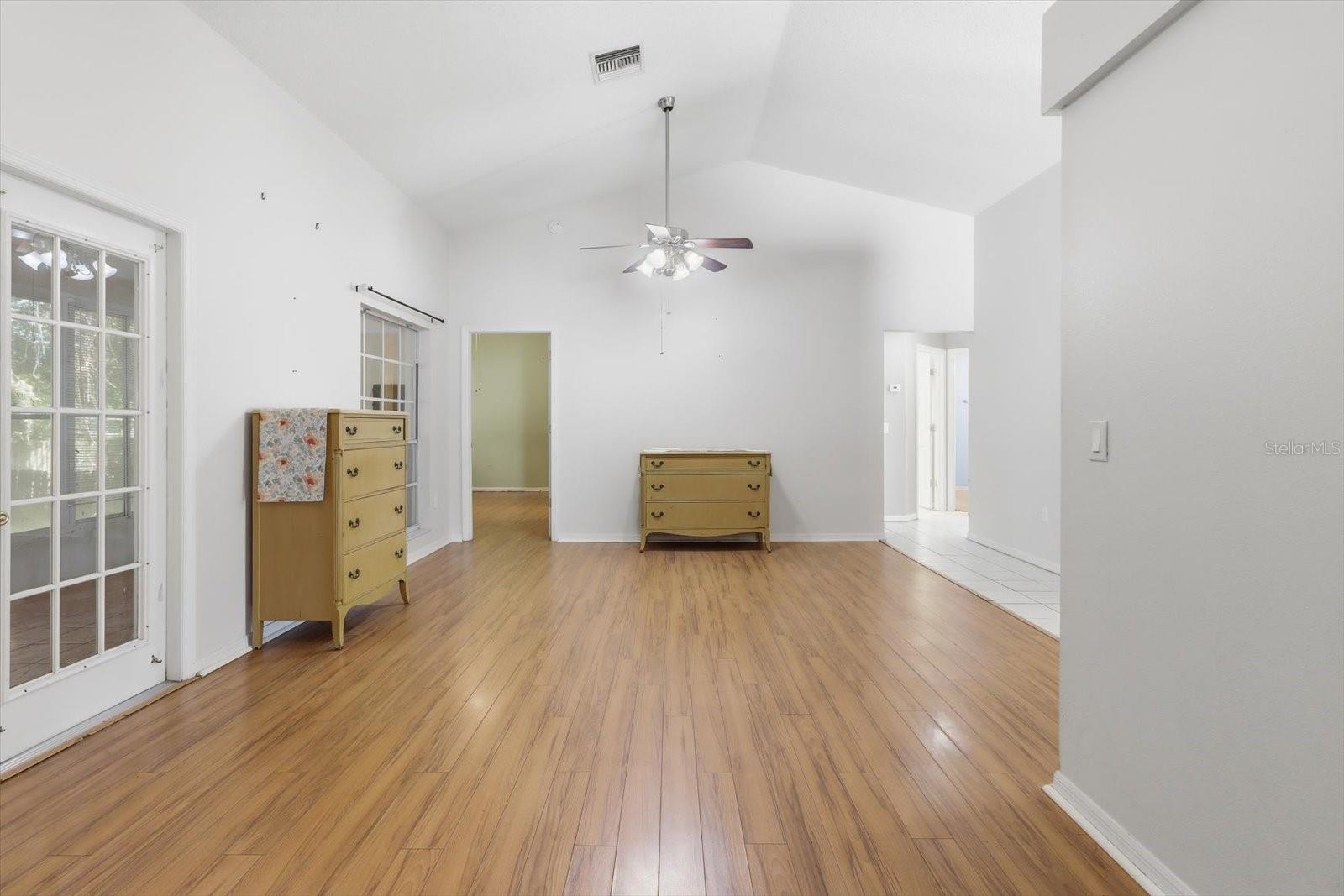 10417 ASHVIEW LN — photo 17