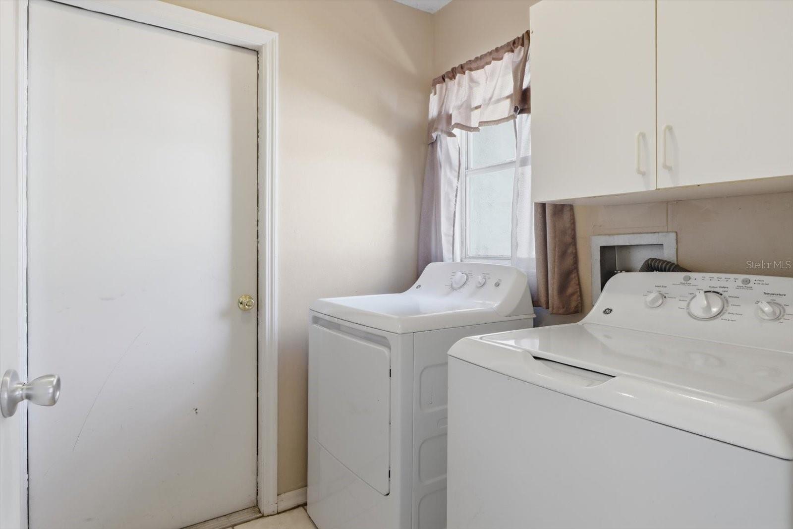 10417 ASHVIEW LN — photo 26