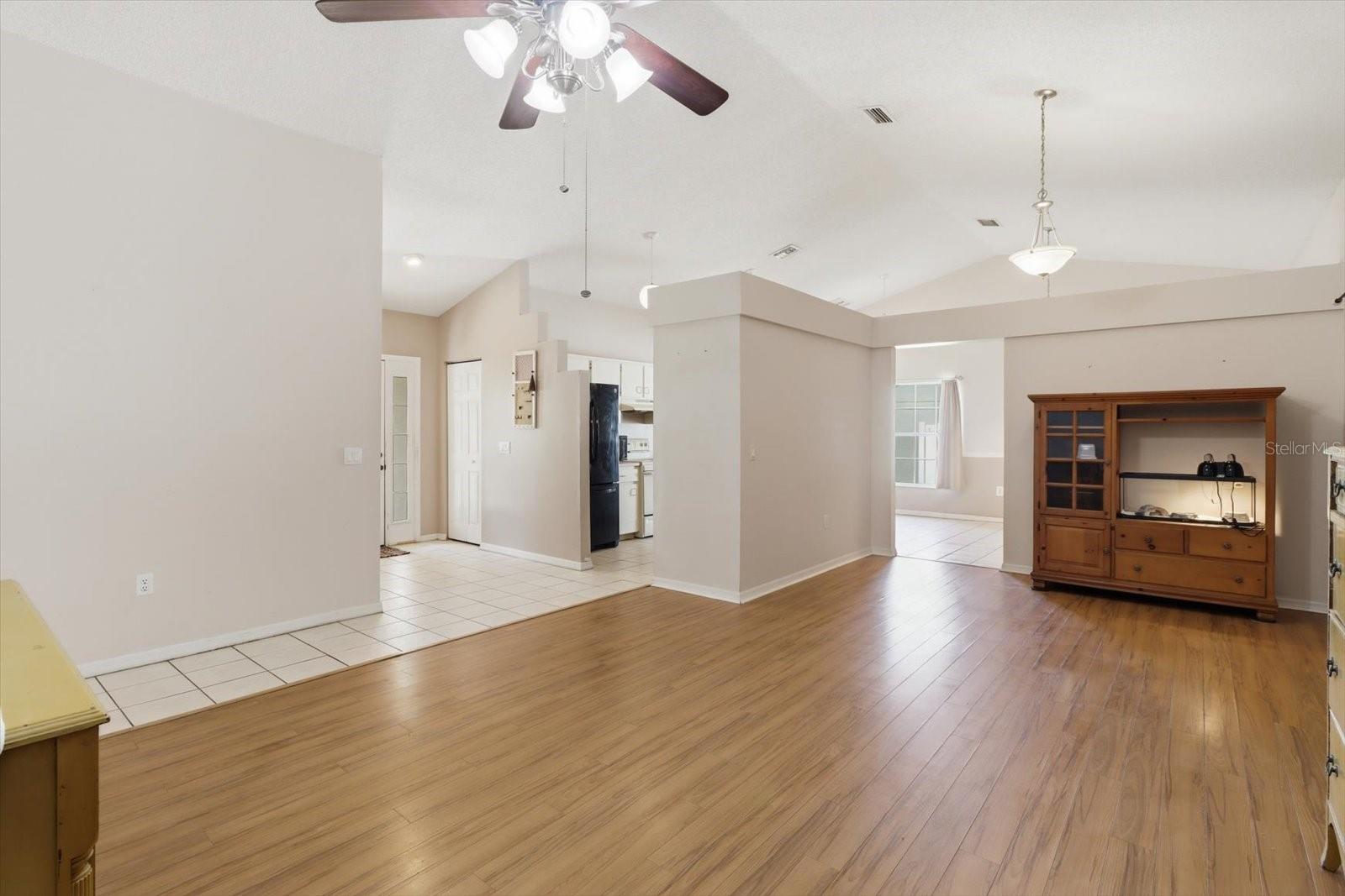 10417 ASHVIEW LN — photo 9