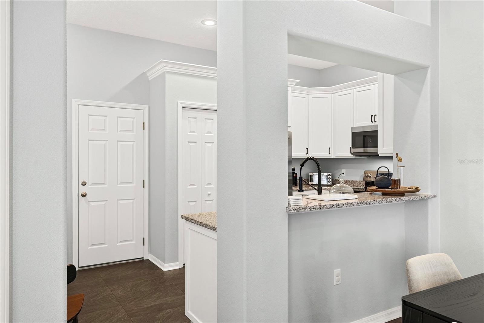 1437 RIDGE TER — photo 11