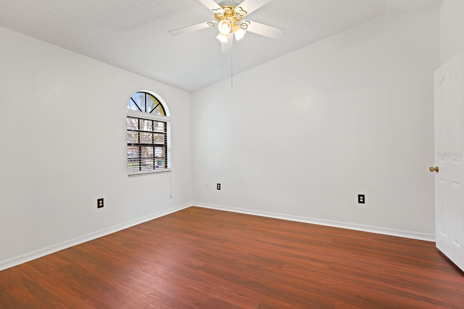 6346 SILVER OAKS DR — photo 14