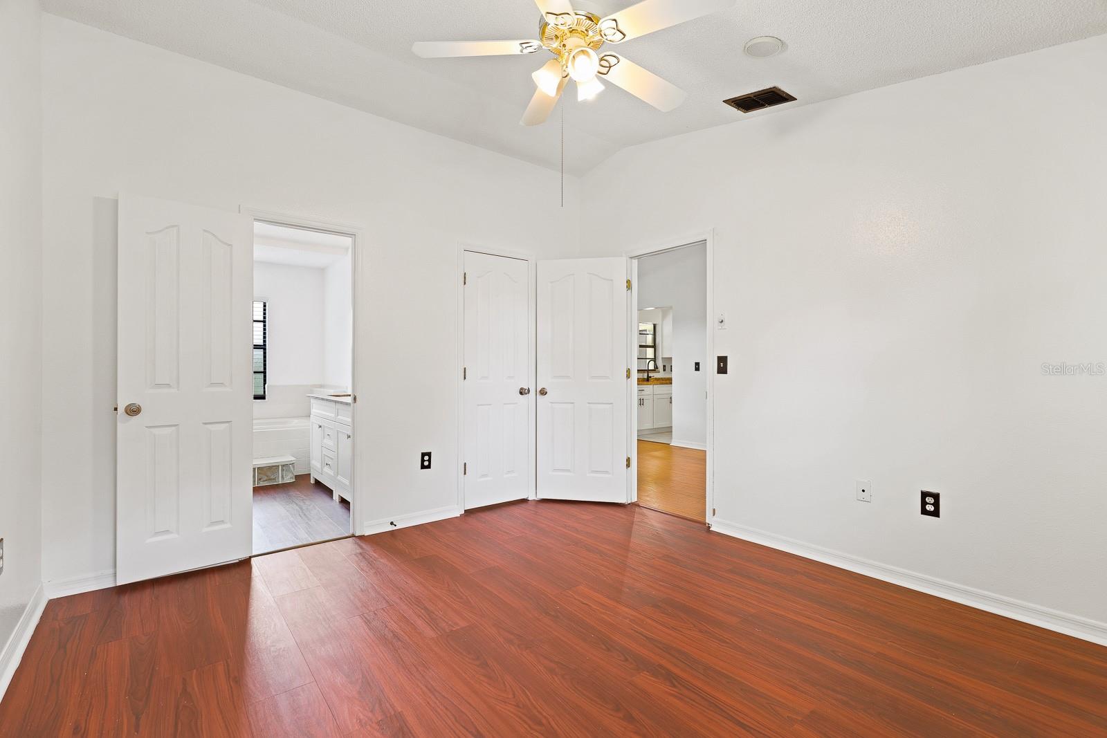 6346 SILVER OAKS DR — photo 15