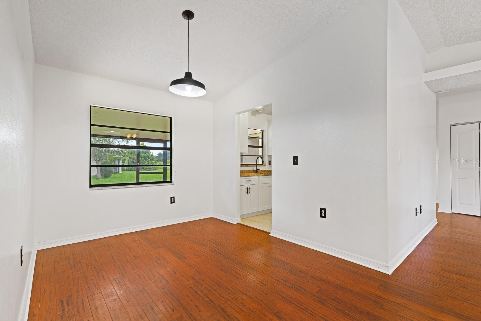 6346 SILVER OAKS DR — photo 8