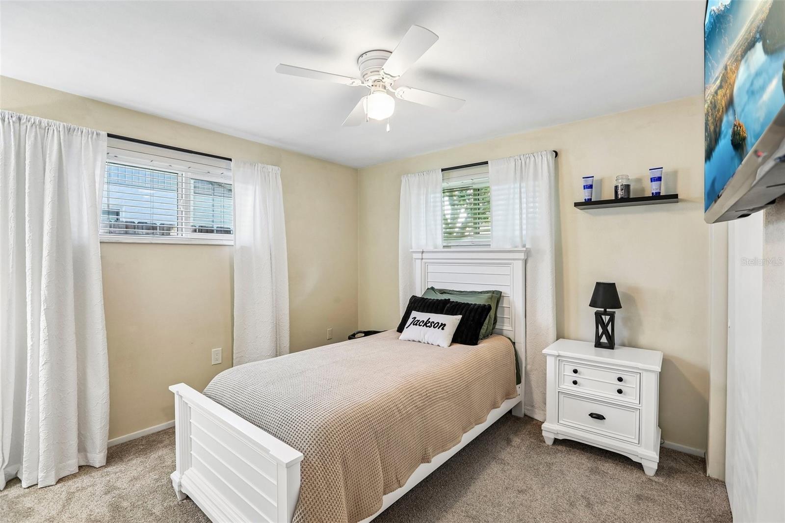 3420 PALOMA DR — photo 12