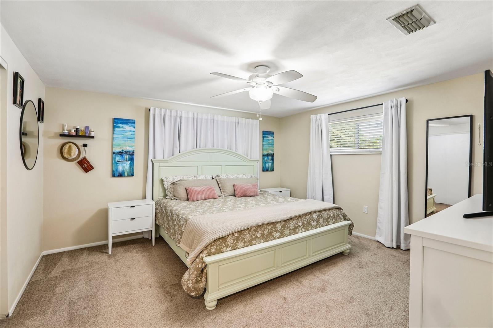 3420 PALOMA DR — photo 10