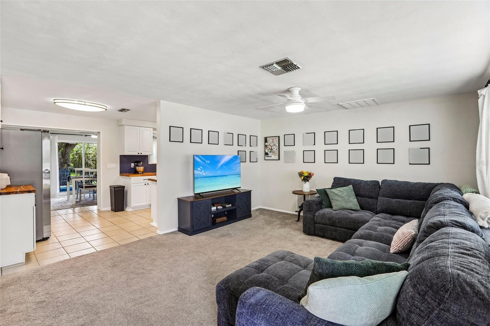 3420 PALOMA DR — photo 2