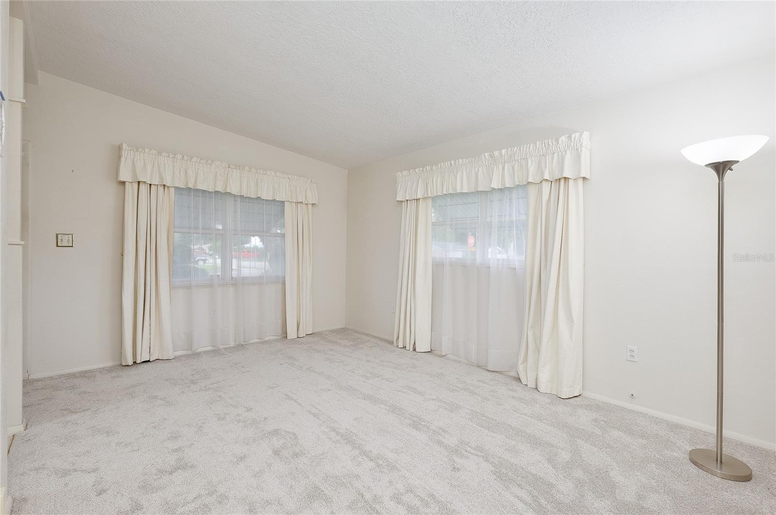 3514 32ND ST W — photo 4