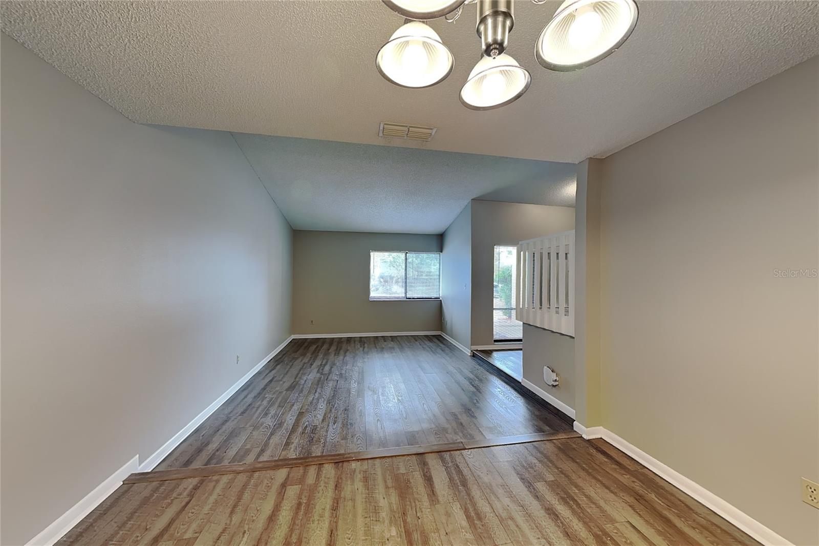 Home in BRANDON — photo 15