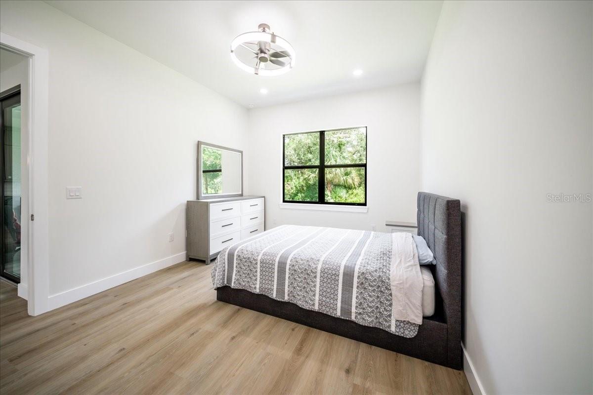 12060 MARGARITA AVE — photo 32