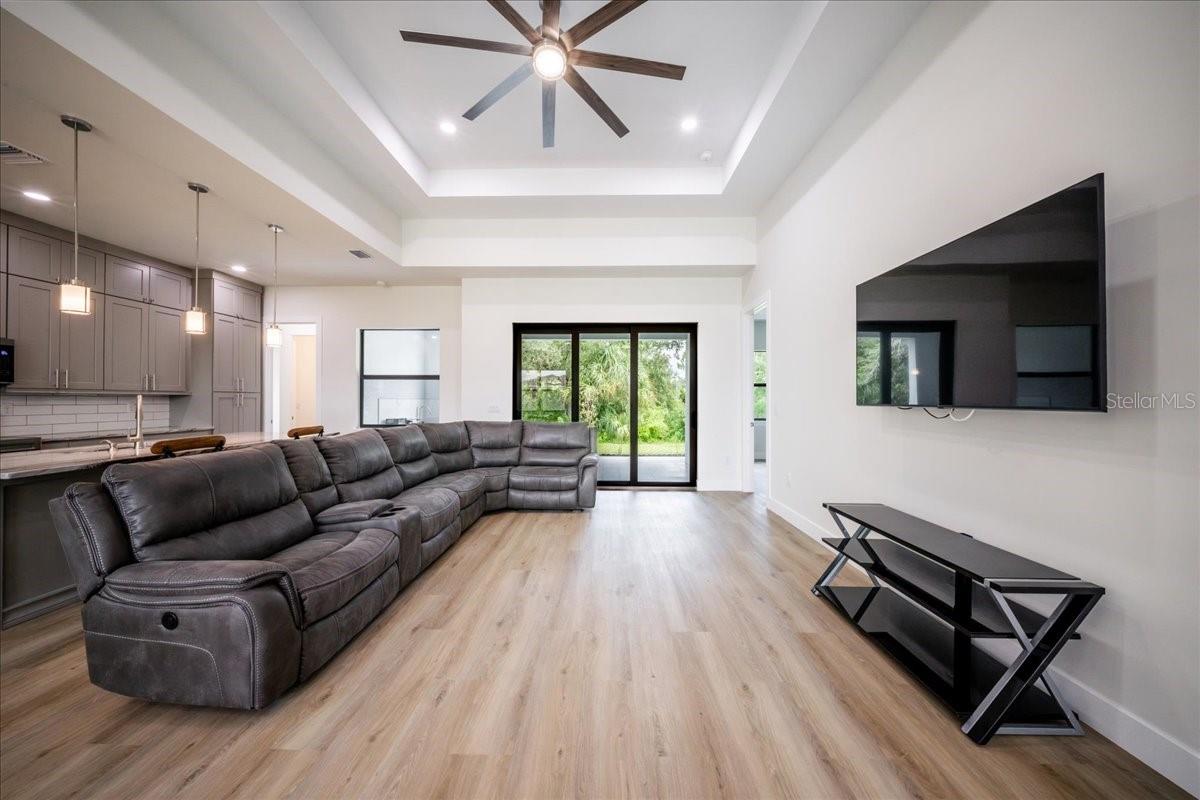 12060 MARGARITA AVE — photo 20