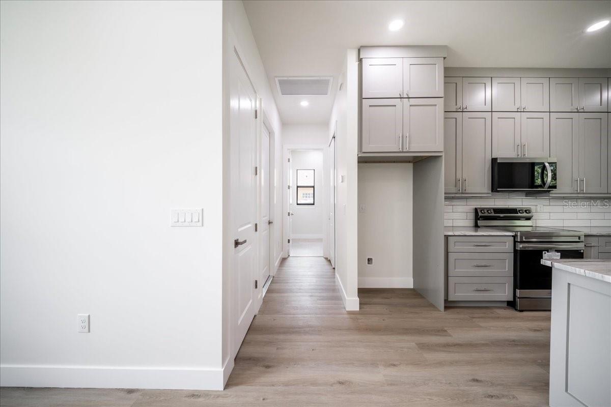 12060 MARGARITA AVE — photo 31
