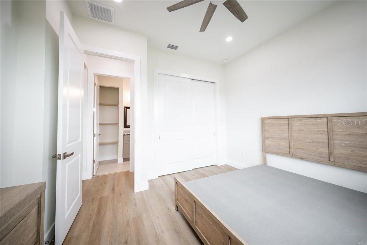 12060 MARGARITA AVE — photo 15