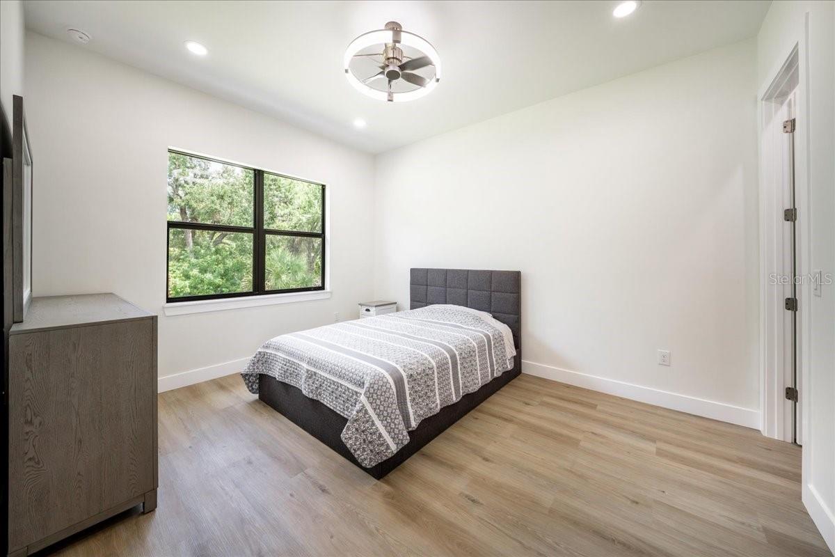 12060 MARGARITA AVE — photo 35
