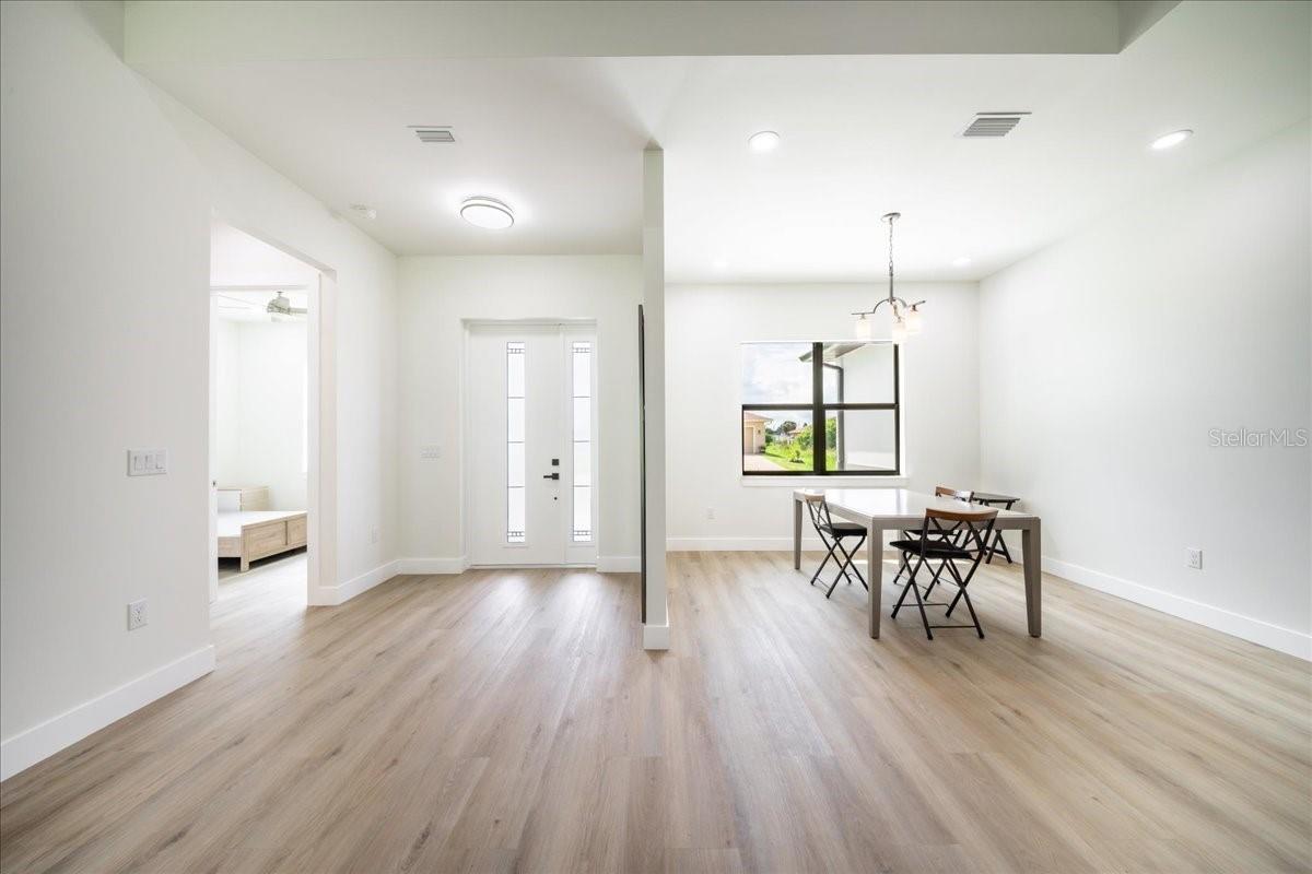 12060 MARGARITA AVE — photo 16