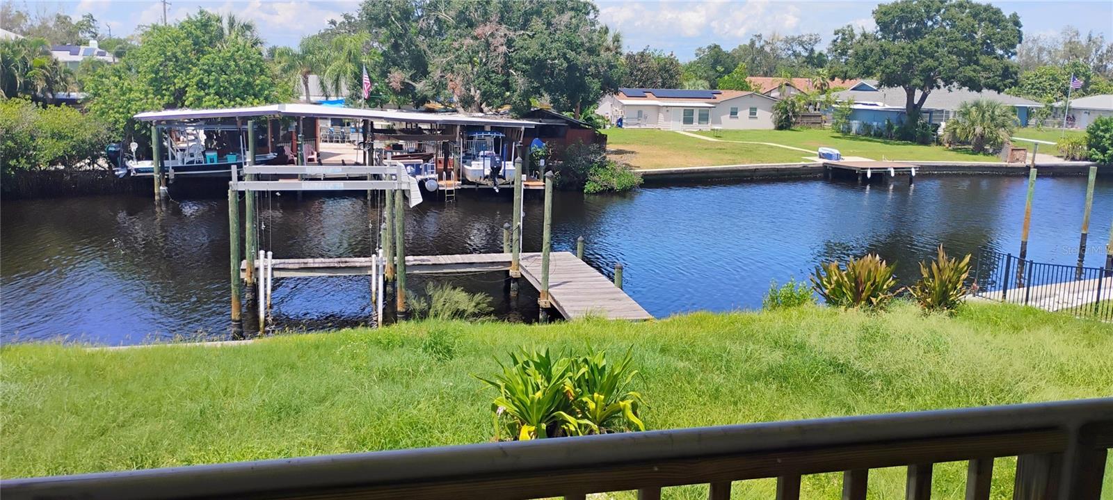819 BLUE HERON BLVD — photo 2