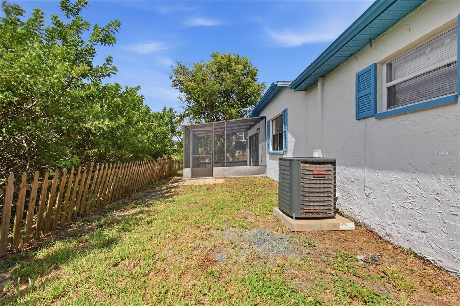 7010 SOUTHWIND DR — photo 36