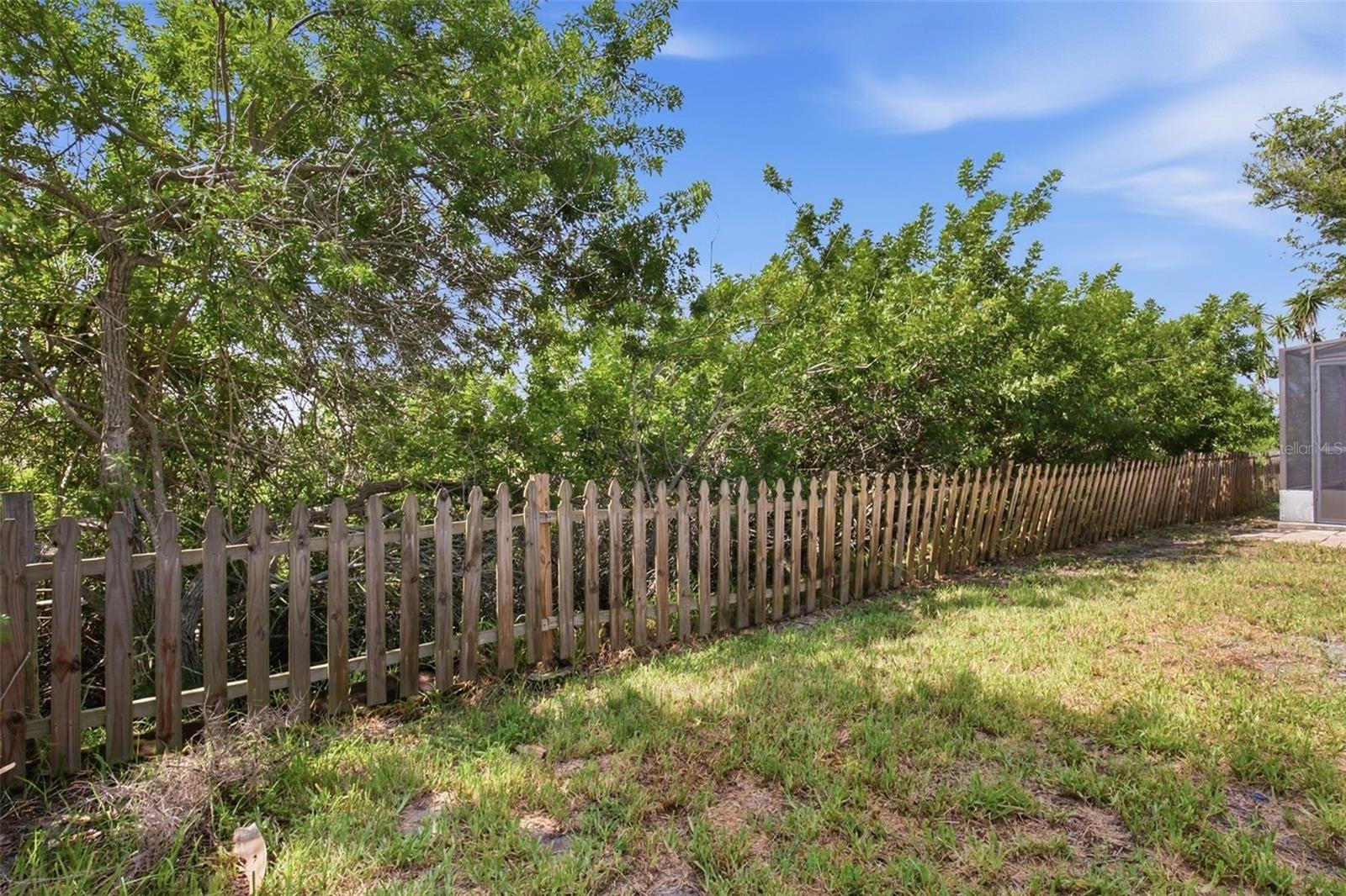 7010 SOUTHWIND DR — photo 38