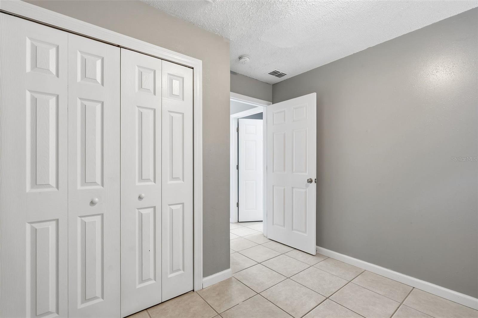 7010 SOUTHWIND DR — photo 29