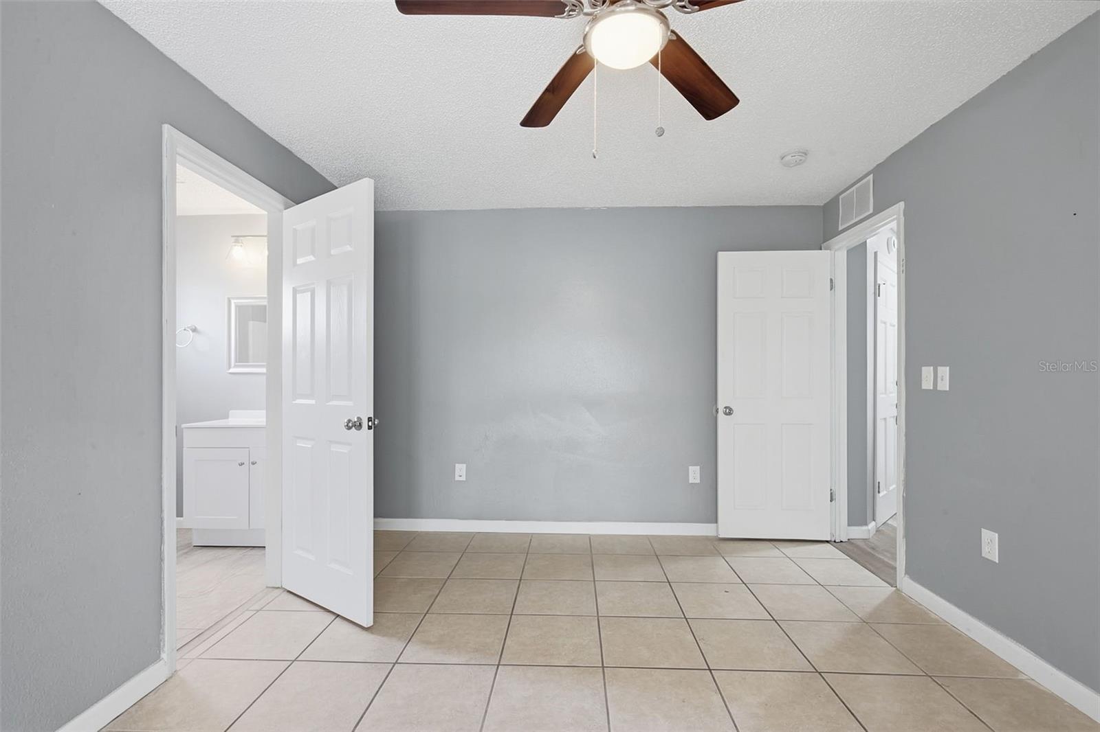 7010 SOUTHWIND DR — photo 24