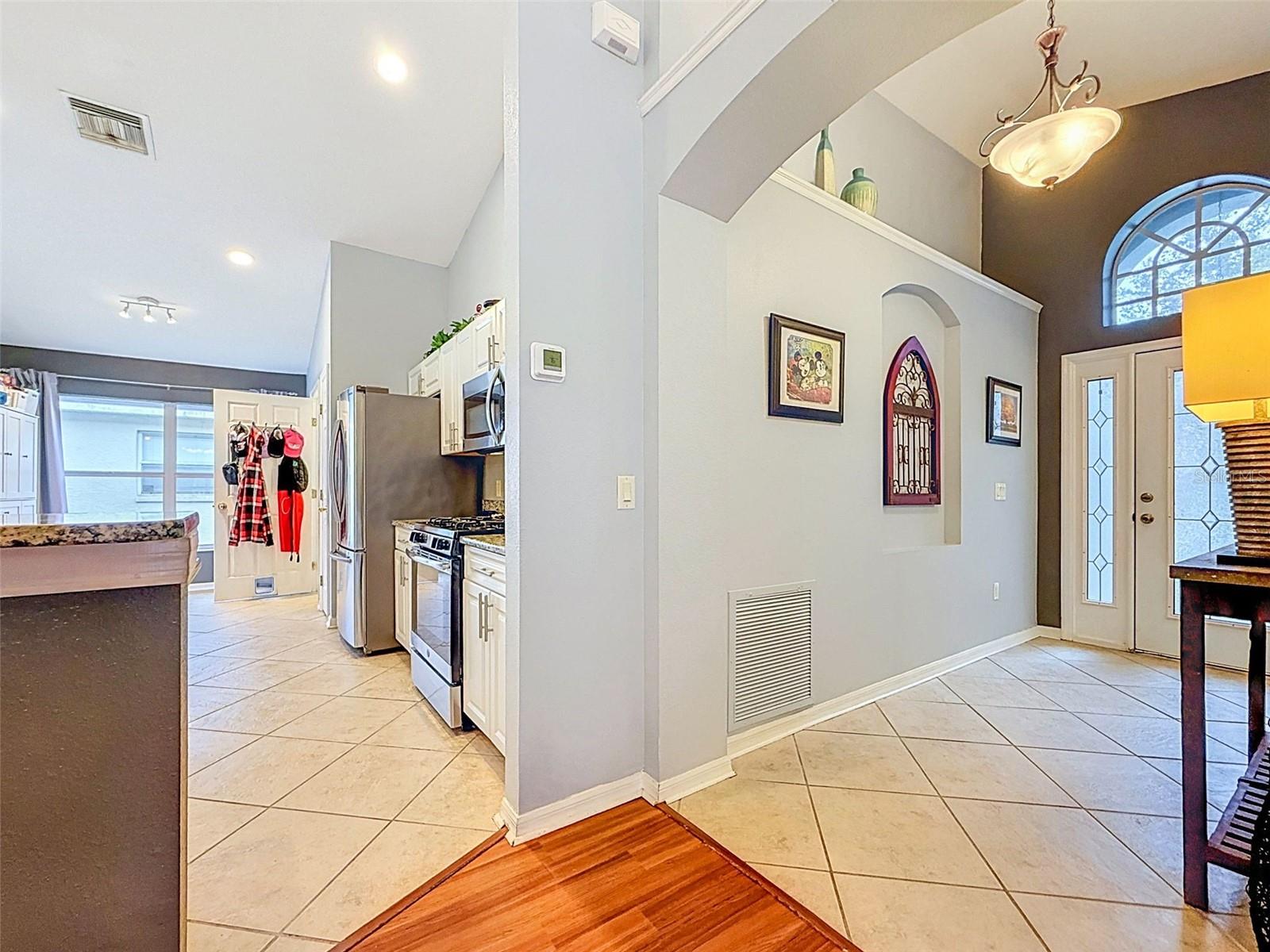 5720 HAWKLAKE RD — photo 6