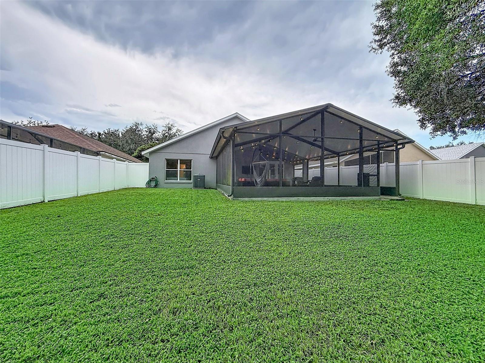 5720 HAWKLAKE RD — photo 65