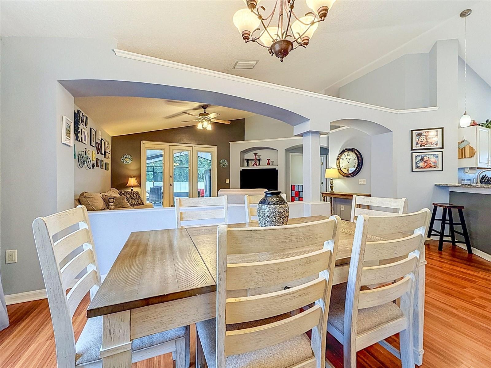 5720 HAWKLAKE RD — photo 23
