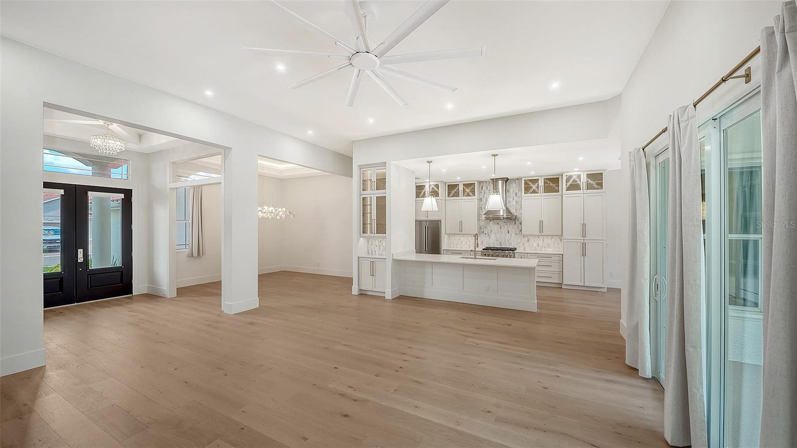 2729 HARVEST DR — photo 12