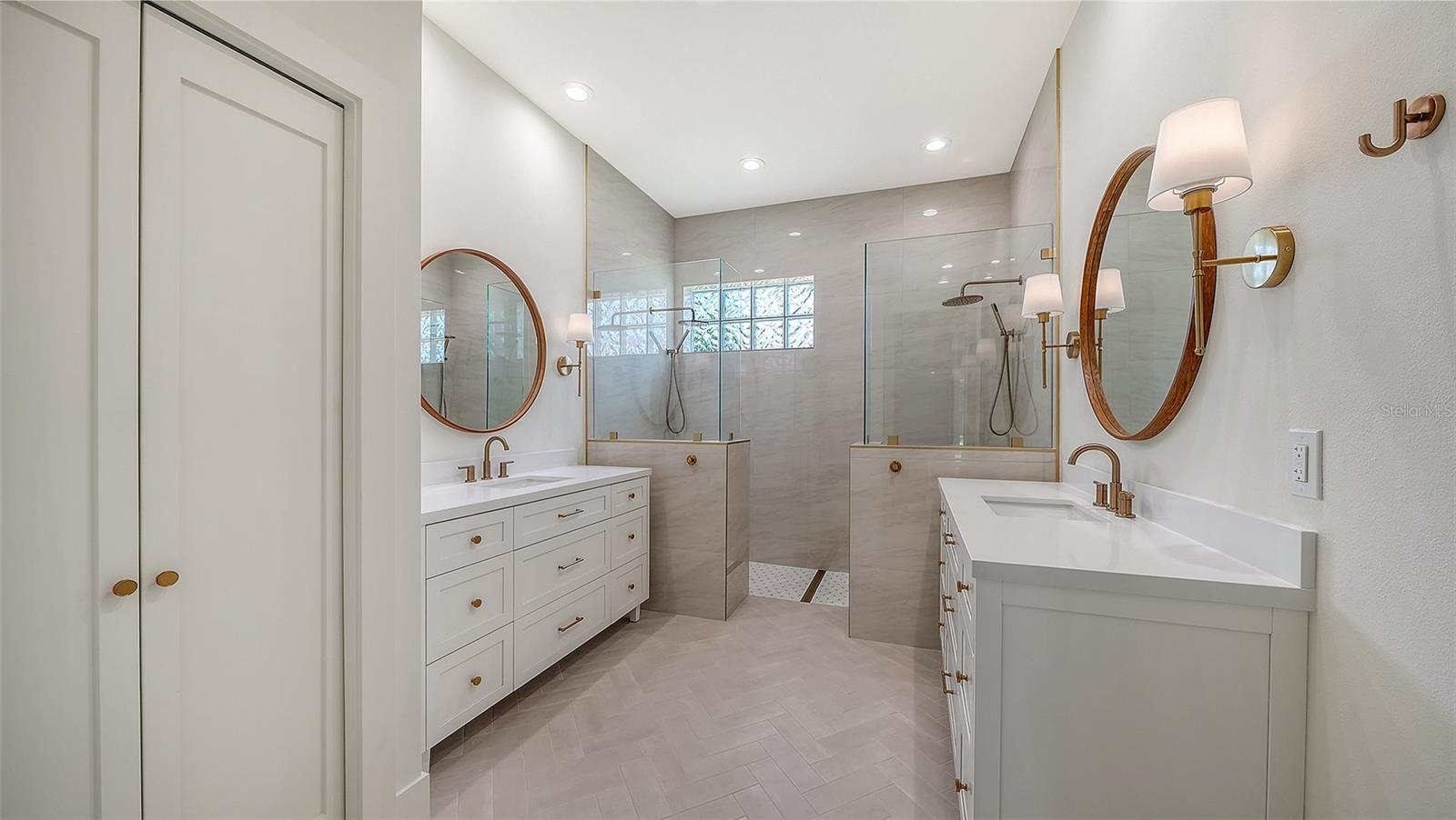 2729 HARVEST DR — photo 33