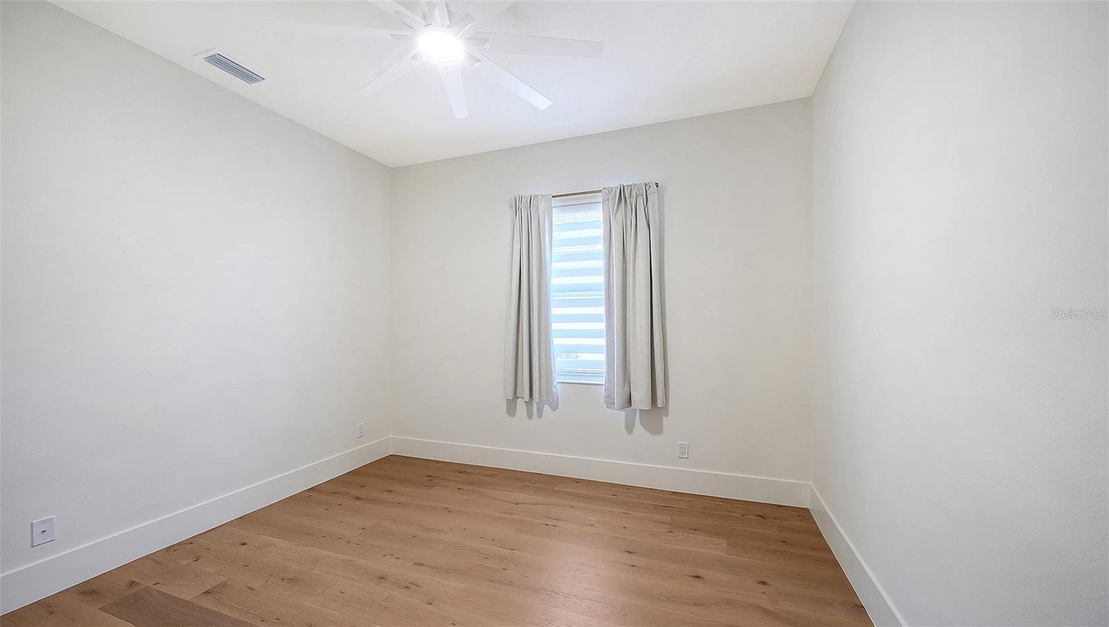 2729 HARVEST DR — photo 45