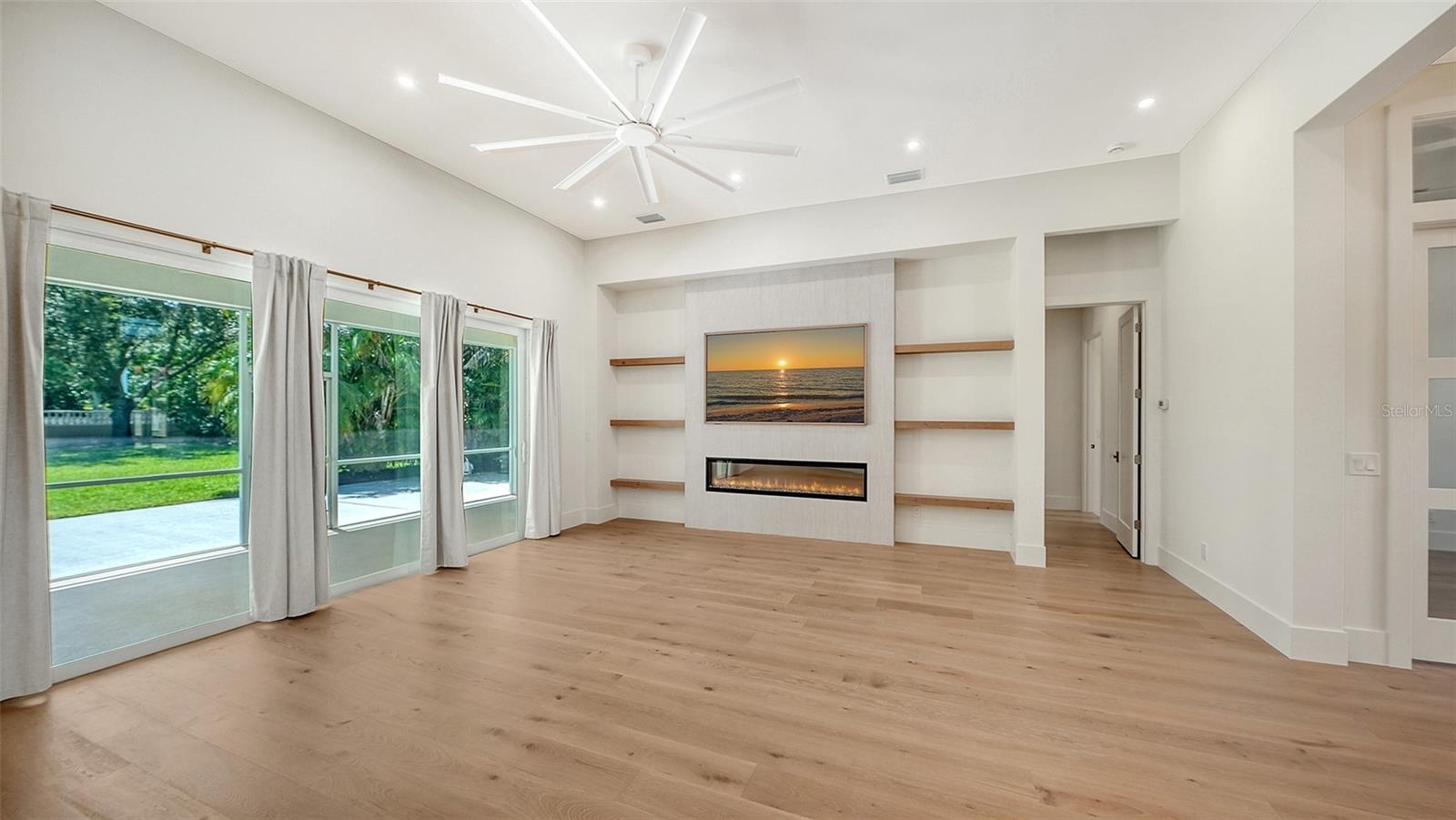 2729 HARVEST DR — photo 9