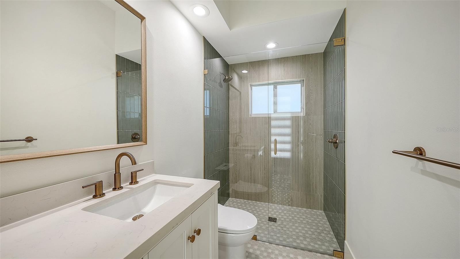 2729 HARVEST DR — photo 47