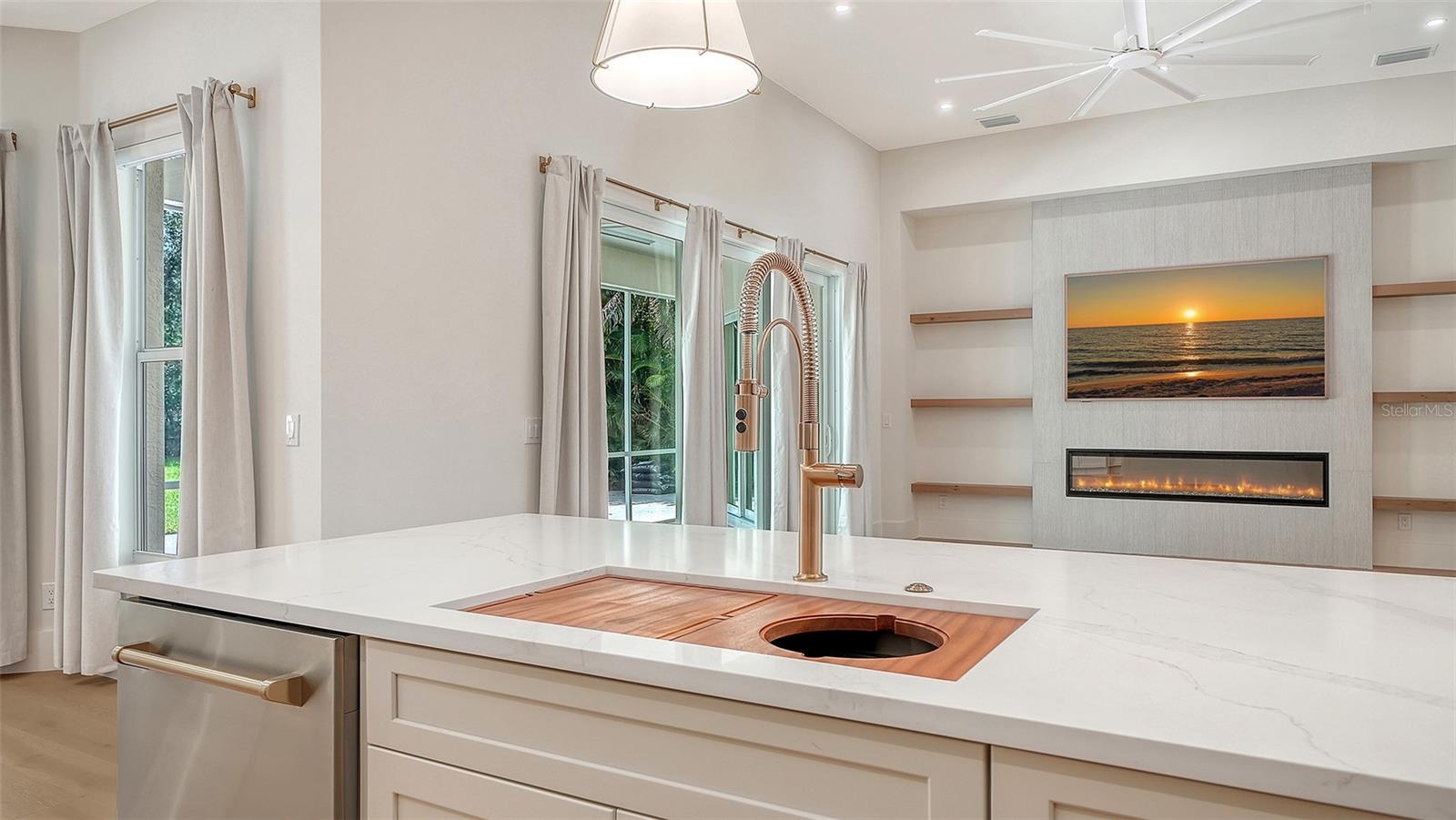 2729 HARVEST DR — photo 28