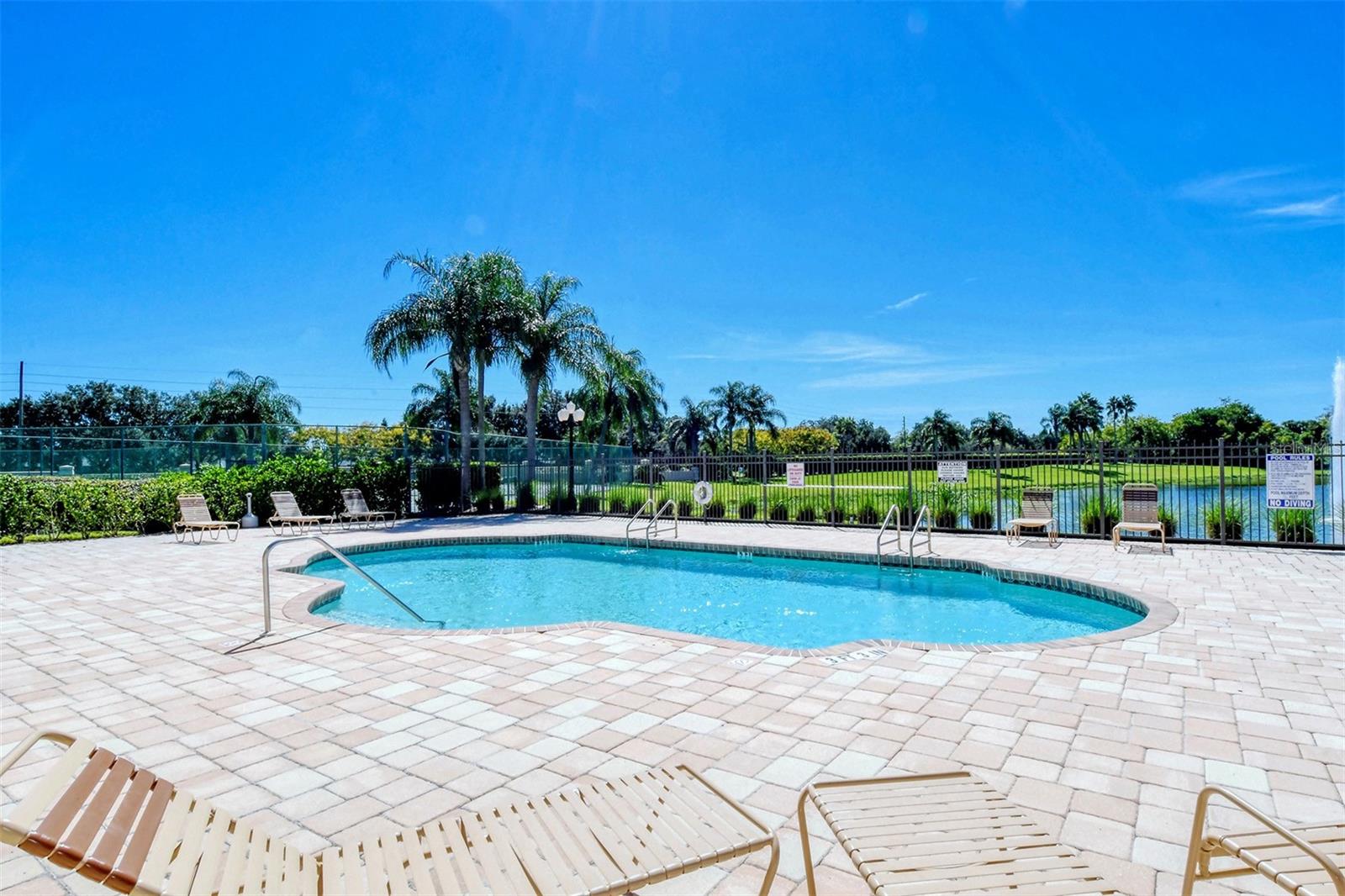 2729 HARVEST DR — photo 79