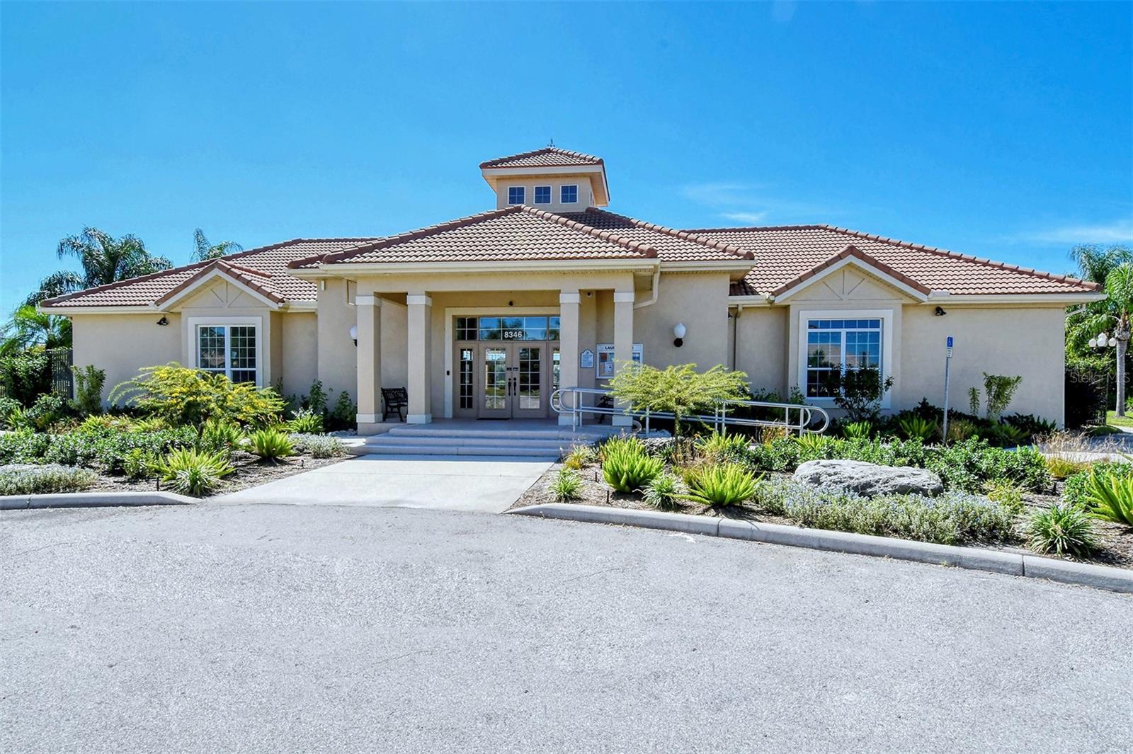 2729 HARVEST DR — photo 75