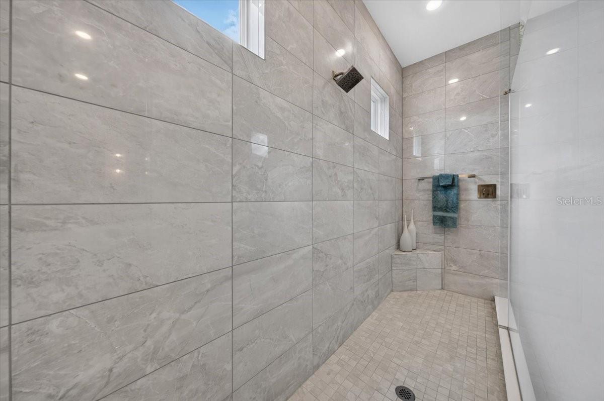 10168 SILENT NIGHT LN — photo 41