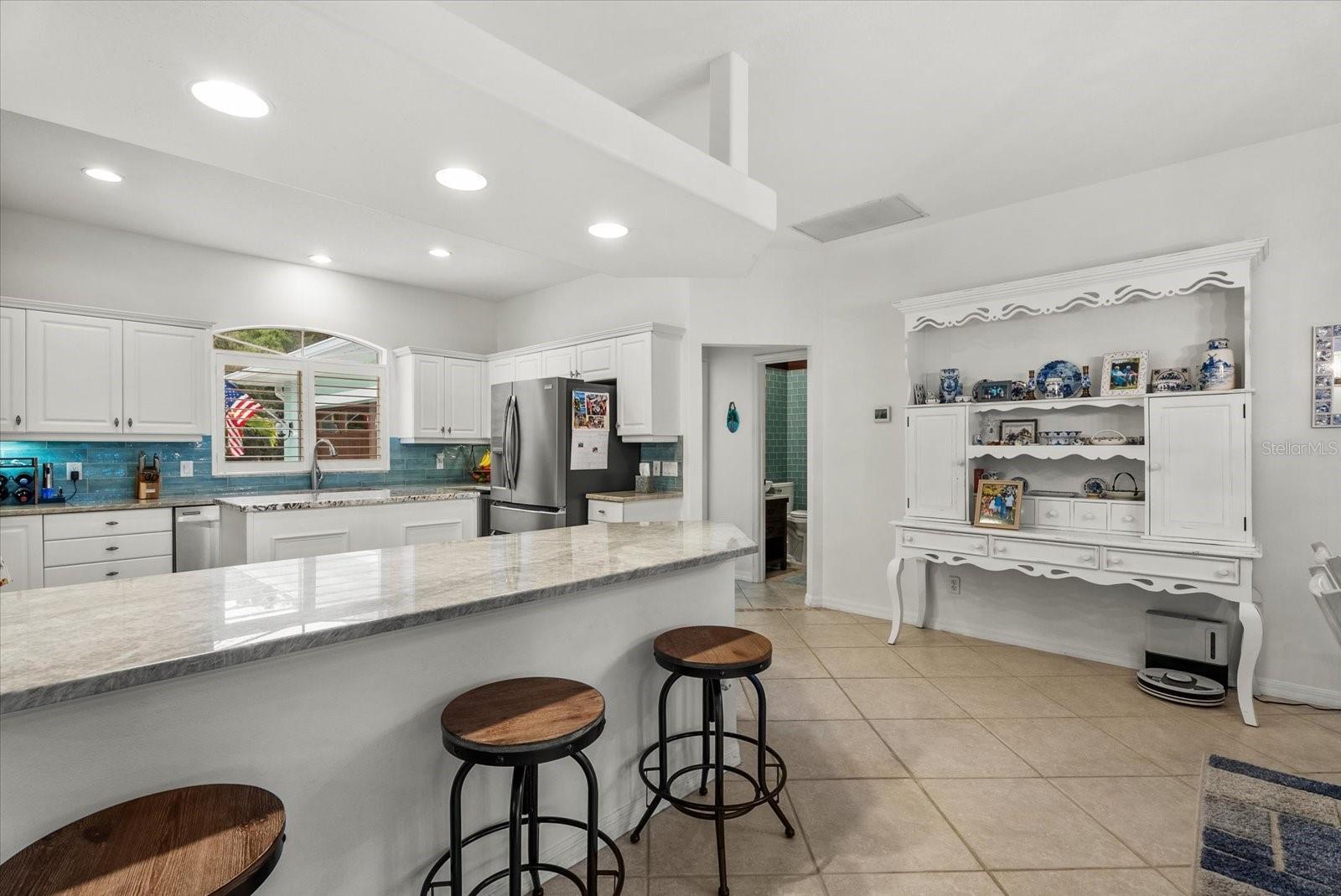 2166 SONOMA DR E — photo 18