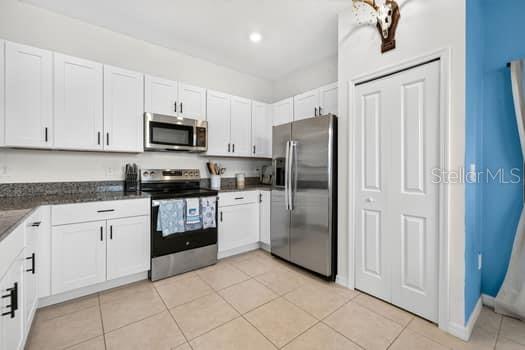 6119 SHINER ST — photo 10