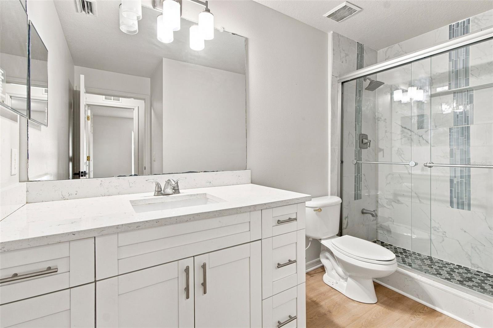 8903 N WILLOW AVE — photo 26