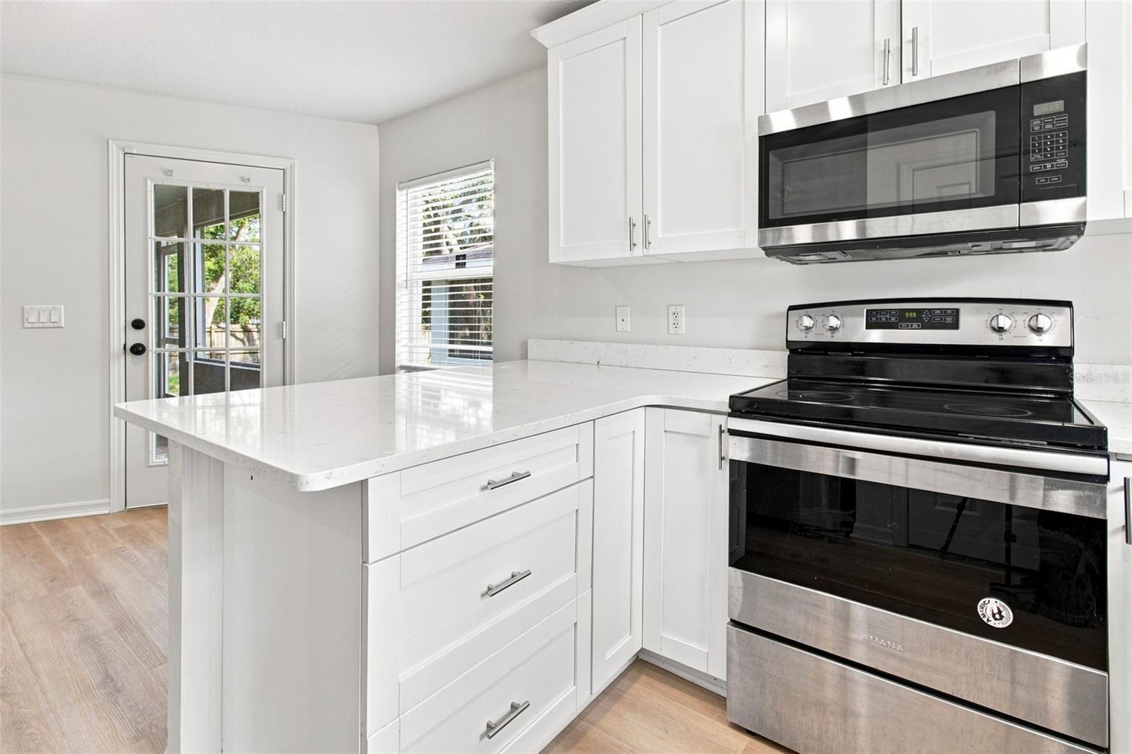 8903 N WILLOW AVE — photo 16