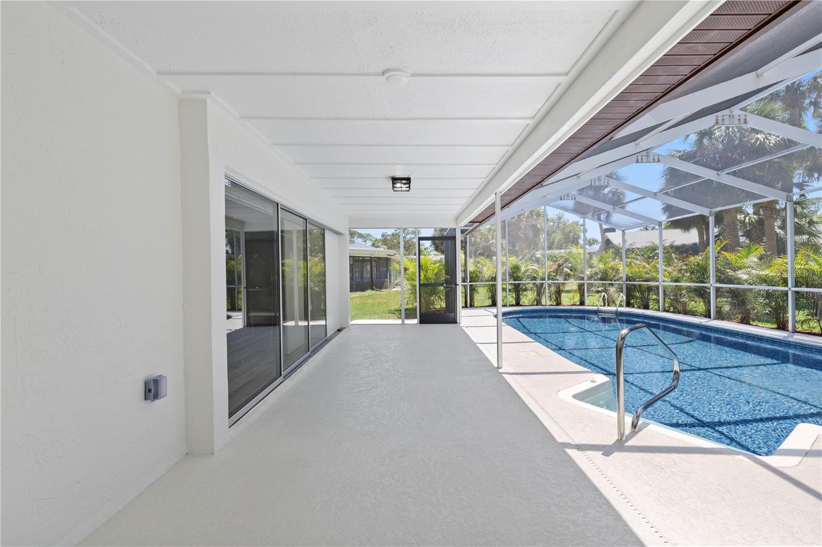5507 NIMITZ RD — photo 30