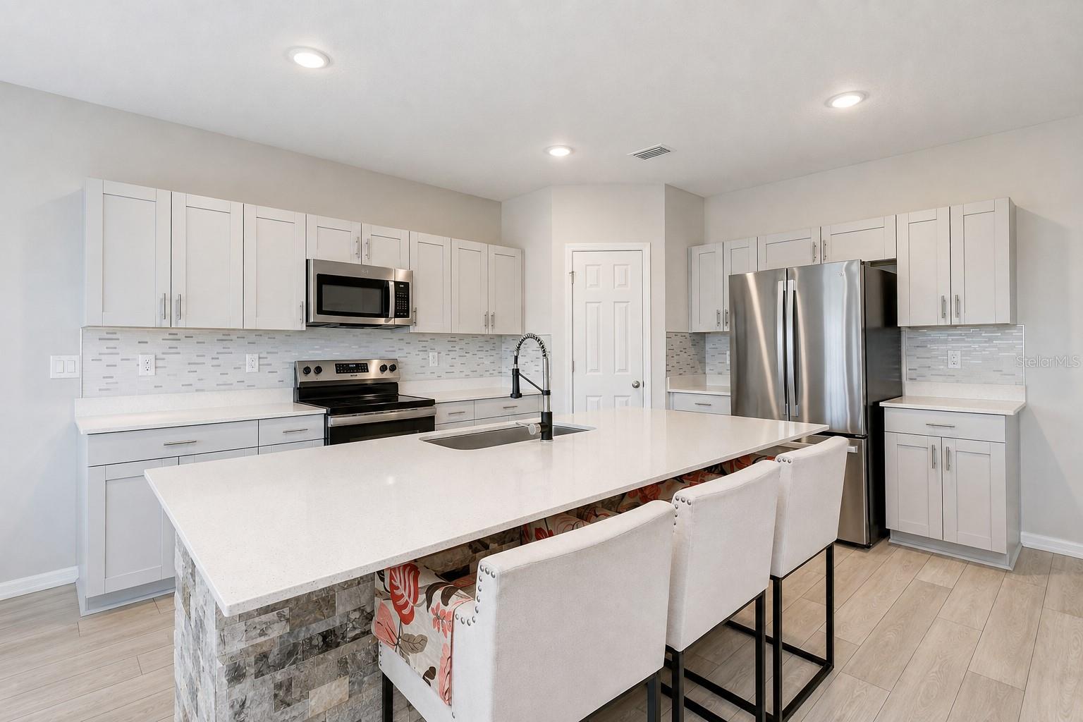 7917 PEACE LILY AVE — photo 6