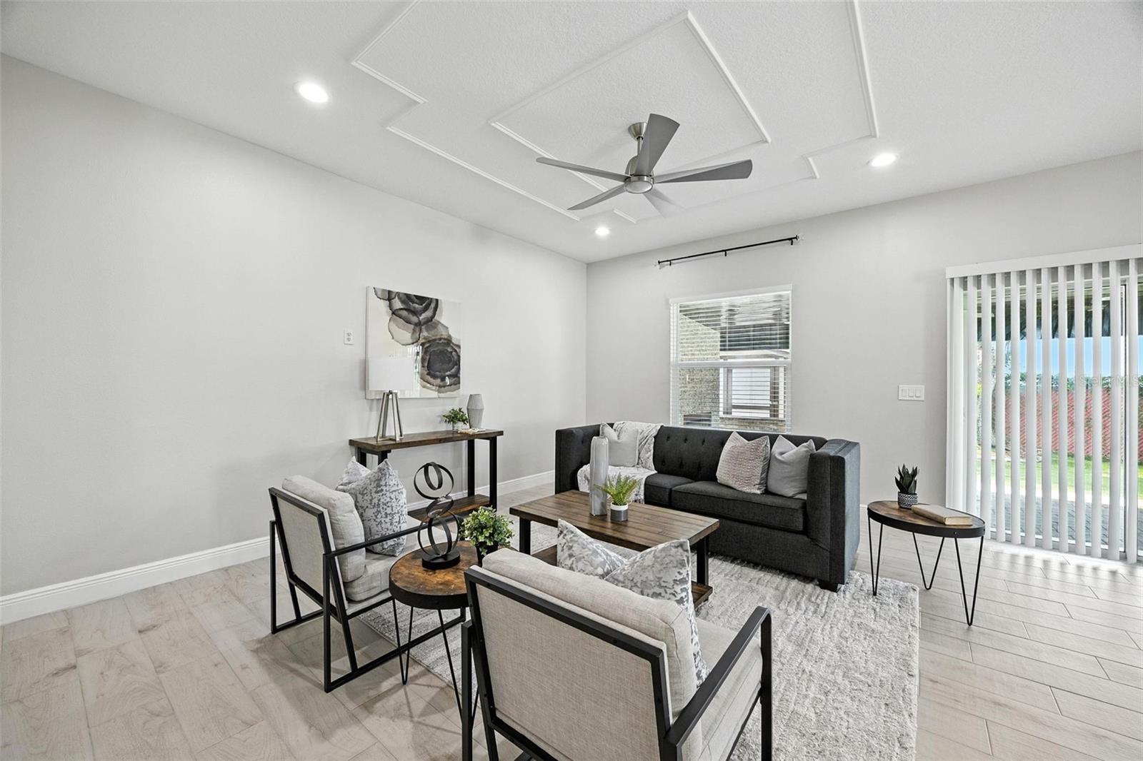 2519 W HIAWATHA ST — photo 12