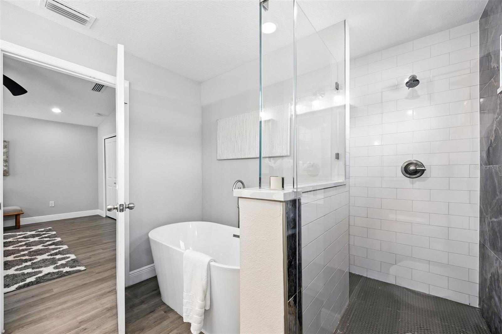 2519 W HIAWATHA ST — photo 23