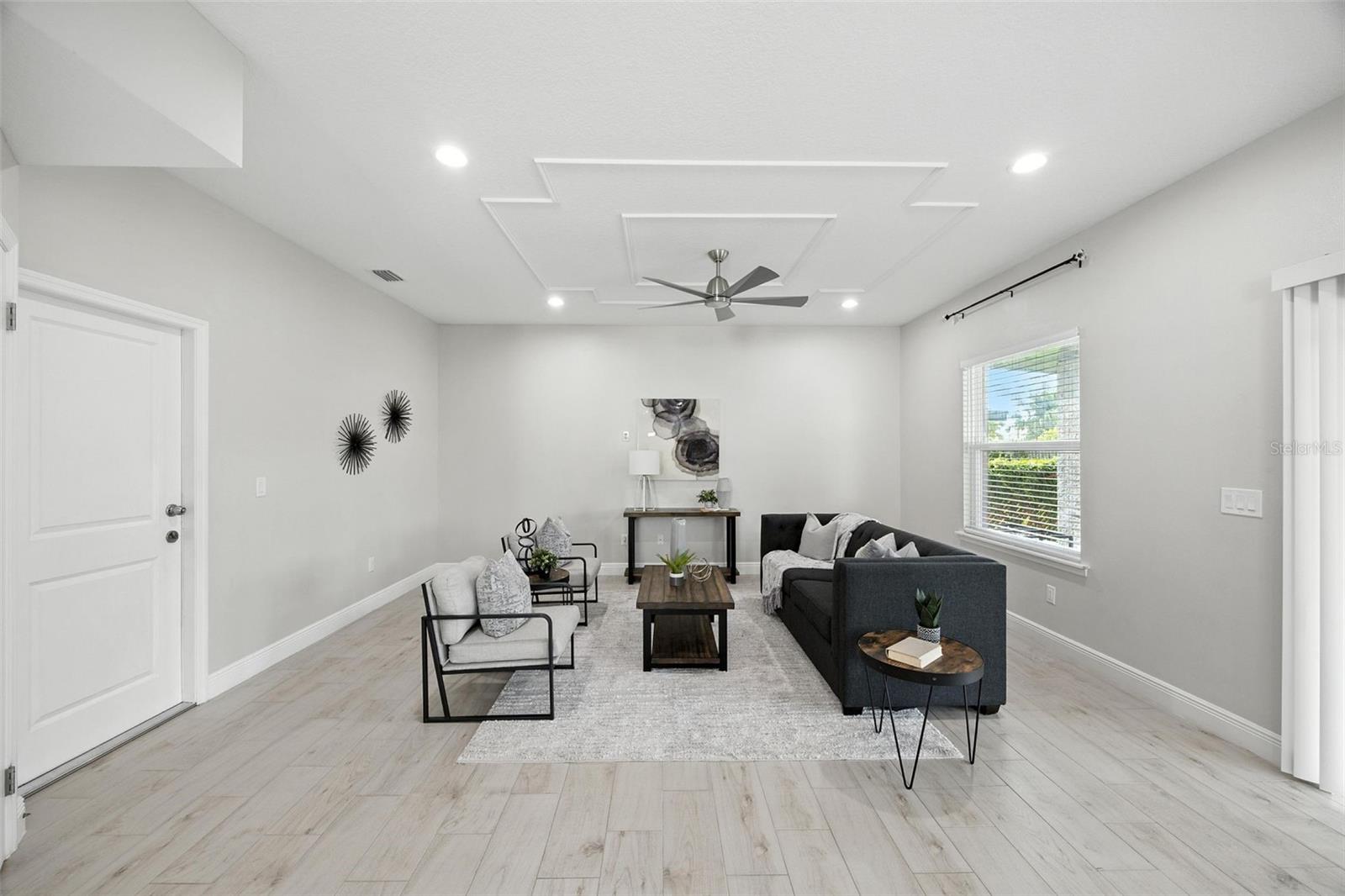 2519 W HIAWATHA ST — photo 11