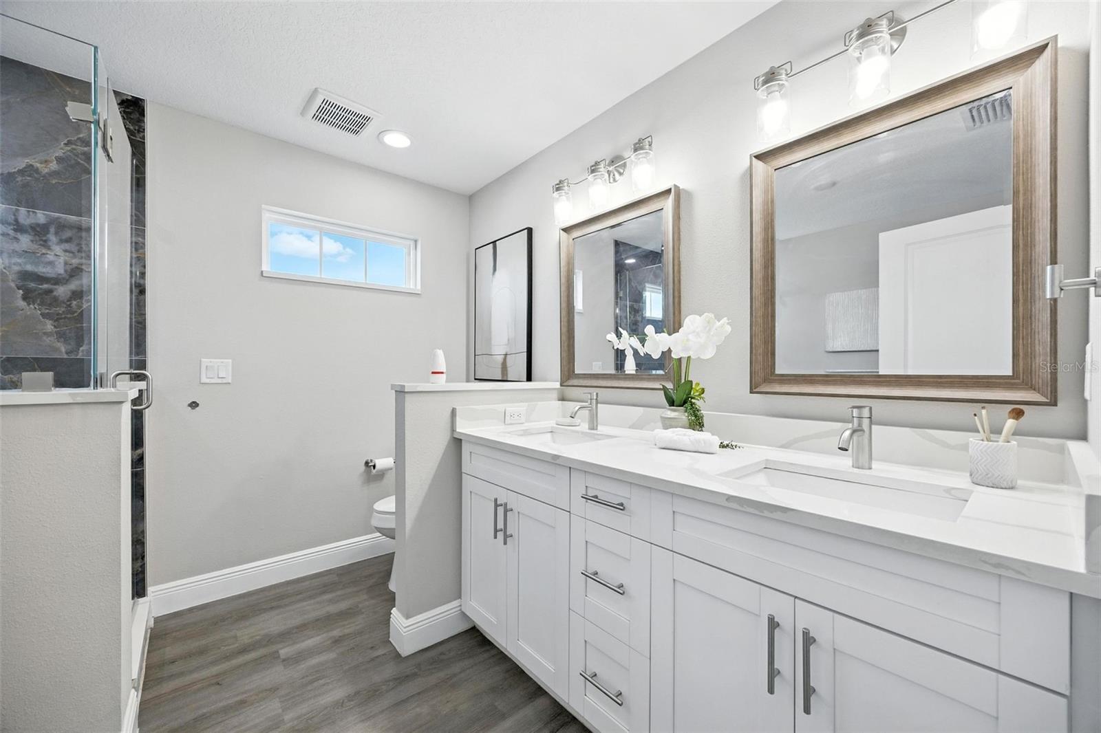 2519 W HIAWATHA ST — photo 22