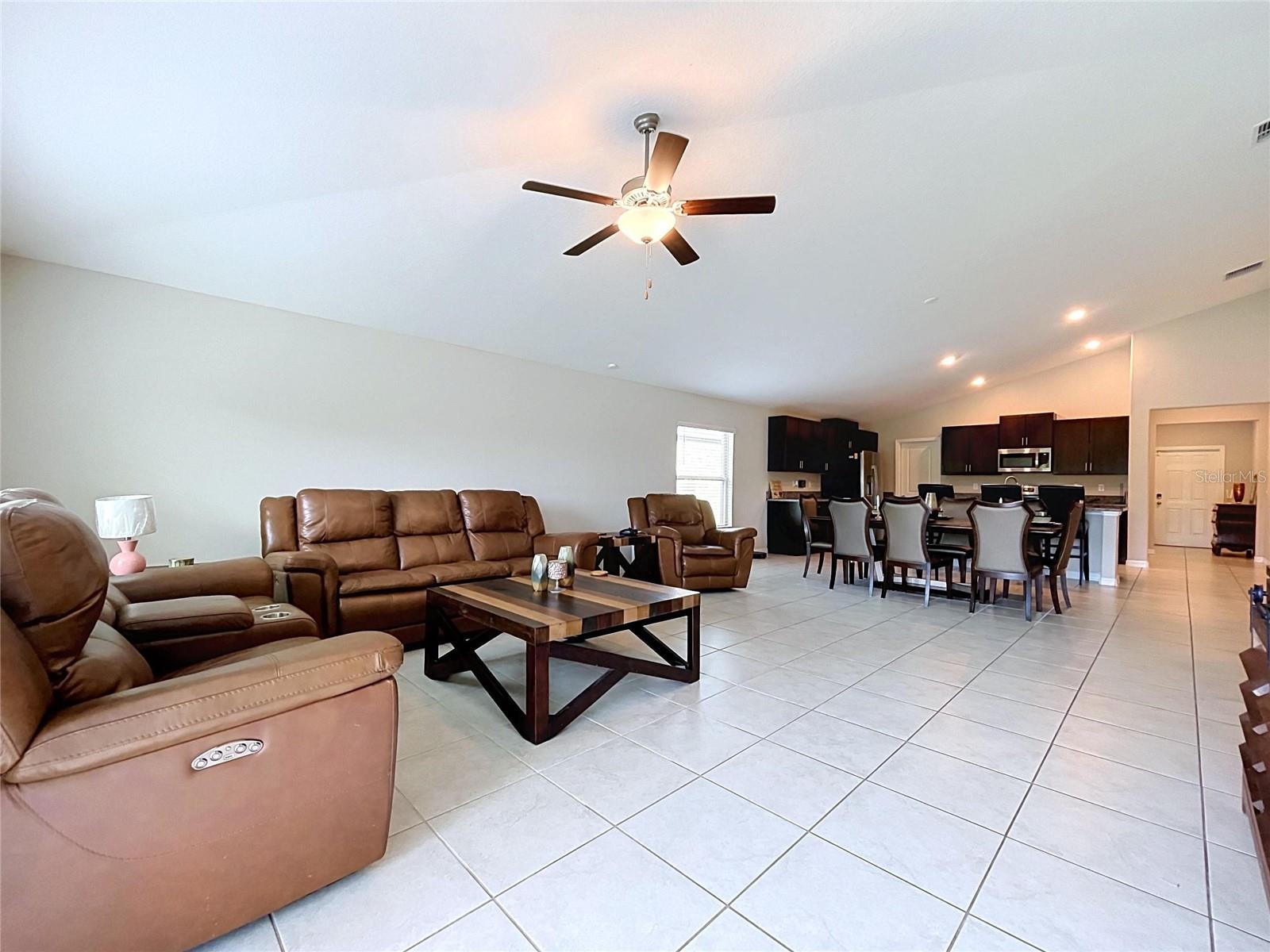 1565 COLDING DR — photo 3