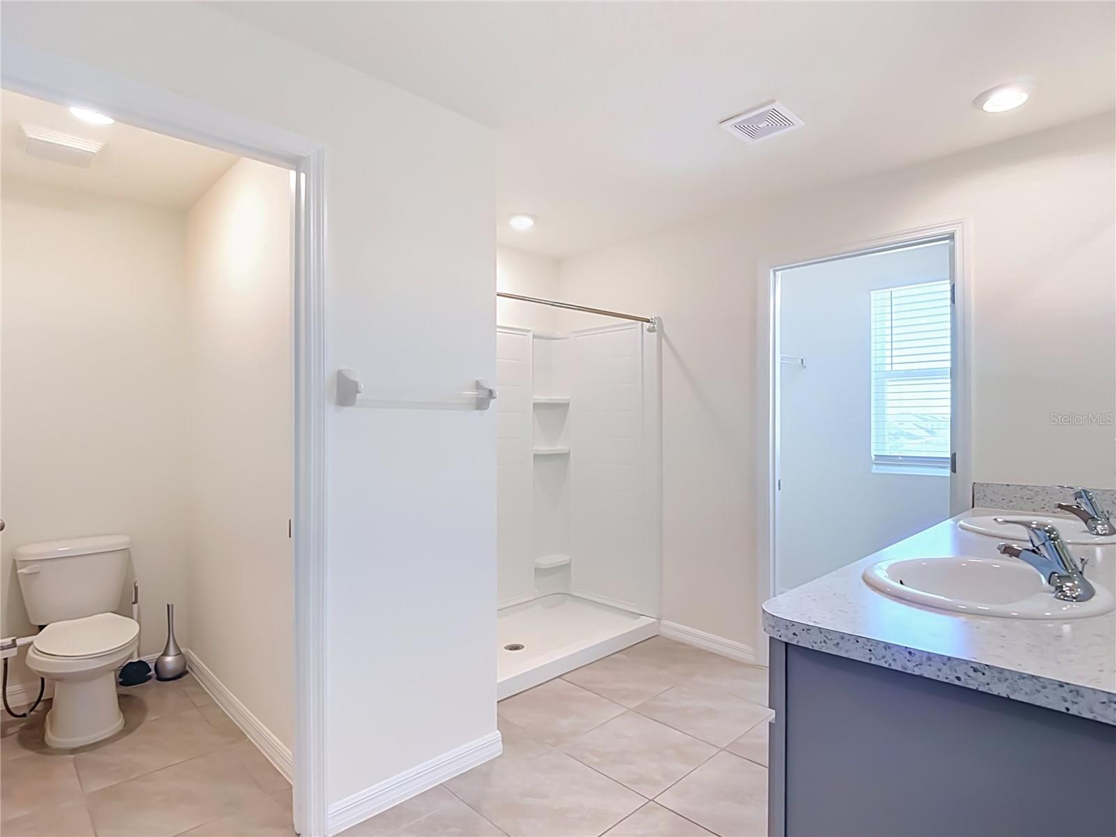 7737 ROSEWOOD GARDEN LOOP — photo 34