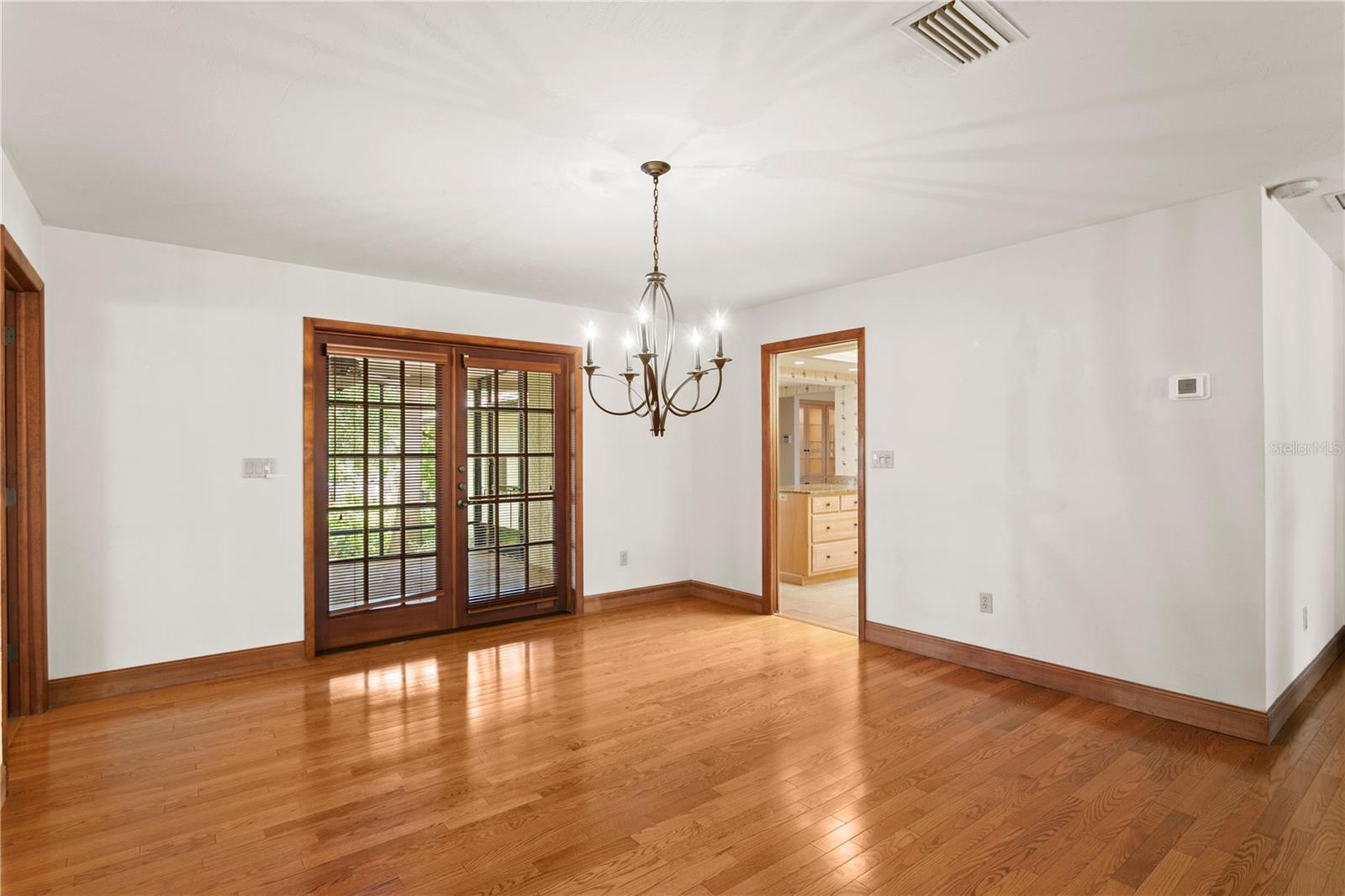 3101 WALNUT ST NE — photo 12